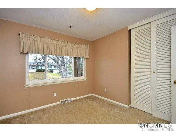 67 Imperial Court - Photo 11