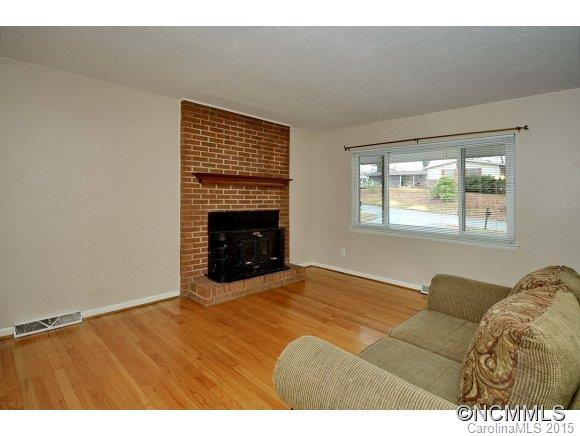 67 Imperial Court - Photo 4