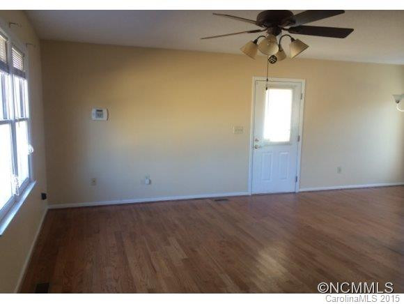 274 Trojan Lane - Photo 3