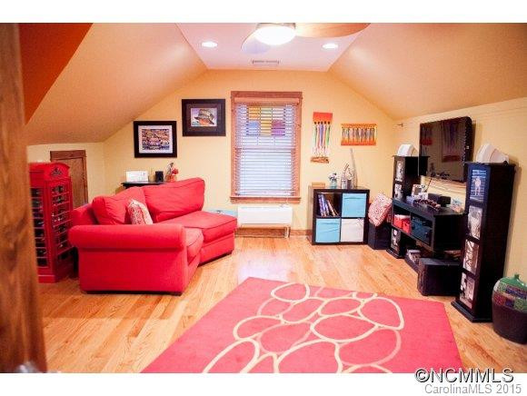 14 Roundabout Way - Photo 19