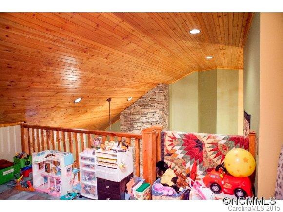 14 Roundabout Way - Photo 5