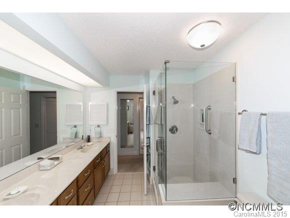 305 E. High Point Lane - Photo 17