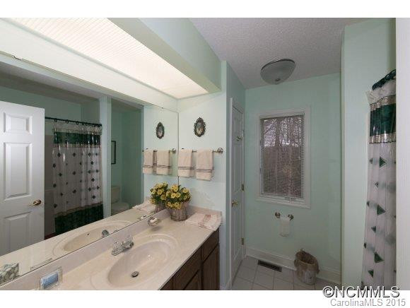 305 E. High Point Lane - Photo 19