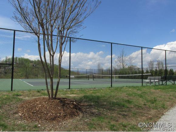 305 E. High Point Lane - Photo 4