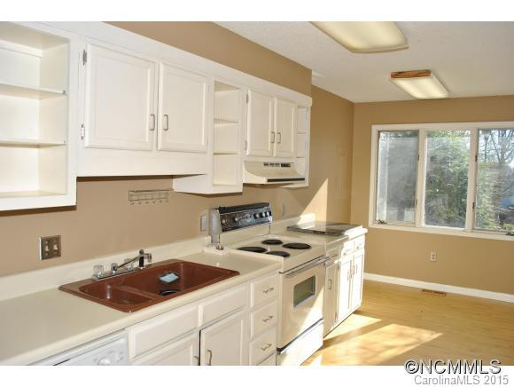 31 Hollybrook Drive - Photo 6