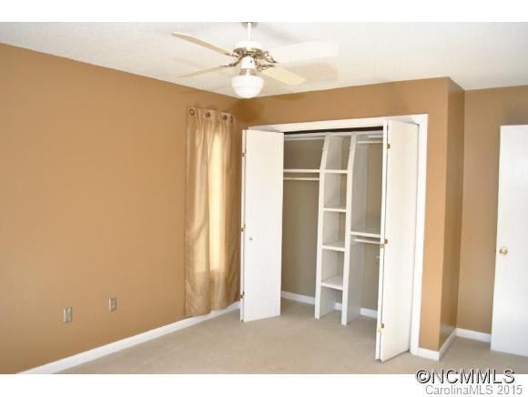 31 Hollybrook Drive - Photo 10