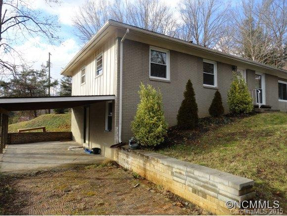4 Compton Dr - Photo 2