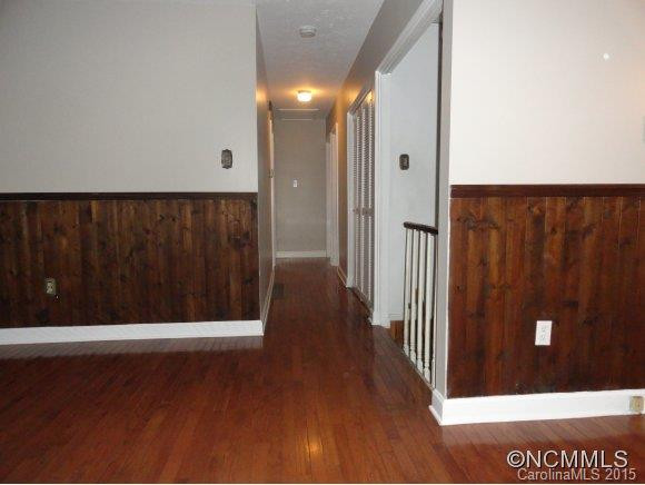 4 Compton Dr - Photo 12