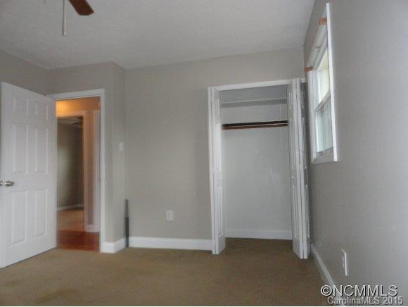 4 Compton Dr - Photo 13