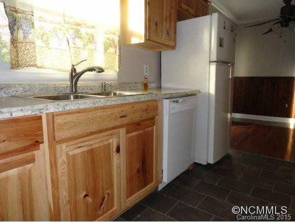 4 Compton Dr - Photo 4