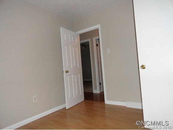 4 Compton Dr - Photo 7