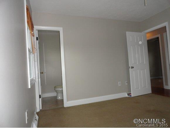 4 Compton Dr - Photo 10