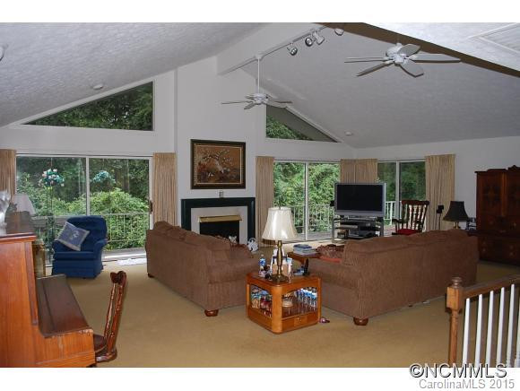 111 Radcliff Court - Photo 3