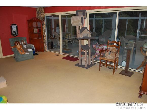 111 Radcliff Court - Photo 4