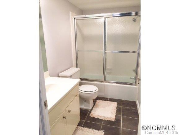 8 Lakemoor Lane - Photo 6