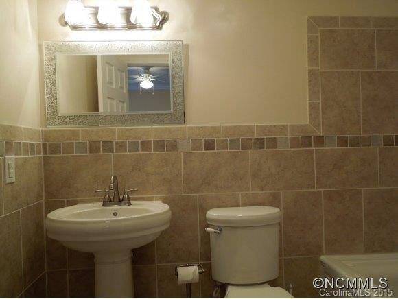 276 Woodstock Ln - Photo 20