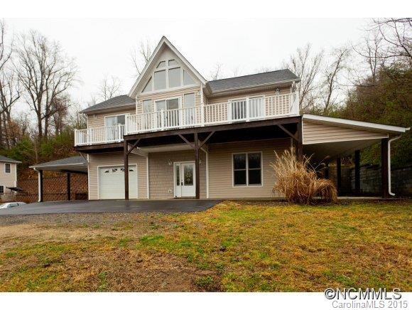 33 Lakeside Dr