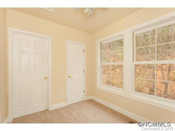 33 Lakeside Dr - Photo 16