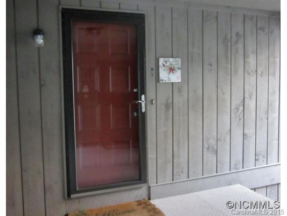 51 LAKE DRIVE - Photo 2
