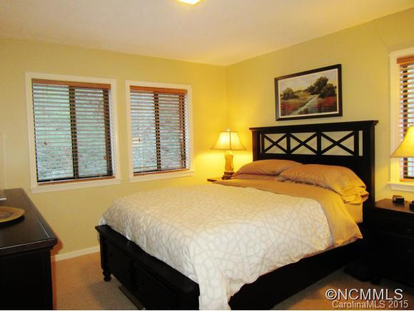 51 LAKE DRIVE - Photo 12