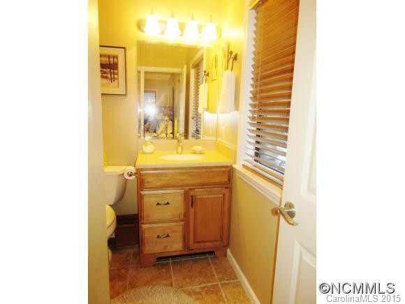 51 LAKE DRIVE - Photo 13