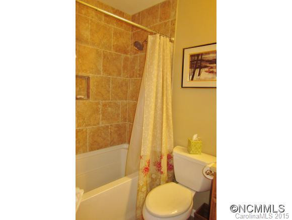 51 LAKE DRIVE - Photo 14