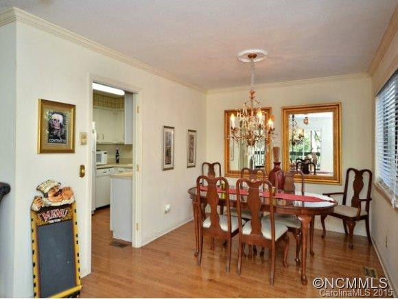 9 CEDARBROOK DRIVE - Photo 2