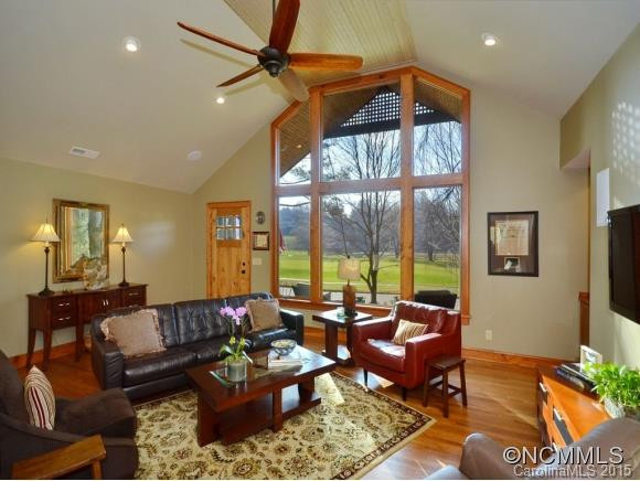 66 FAIRWAY RD - Photo 2