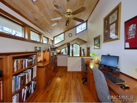 66 FAIRWAY RD - Photo 13