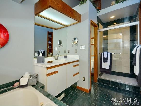 66 FAIRWAY RD - Photo 16