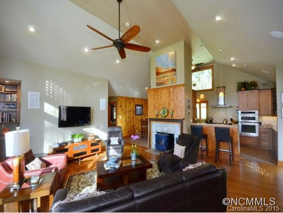 66 FAIRWAY RD - Photo 4