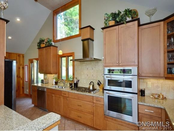 66 FAIRWAY RD - Photo 5