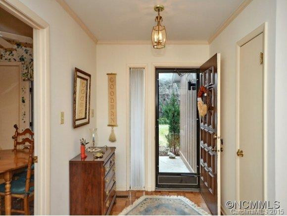 536 Crowfields Lane - Photo 2