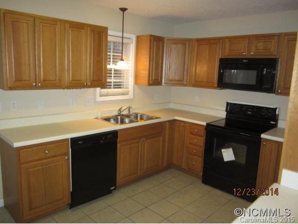 12 Aberdeen Dr - Photo 3
