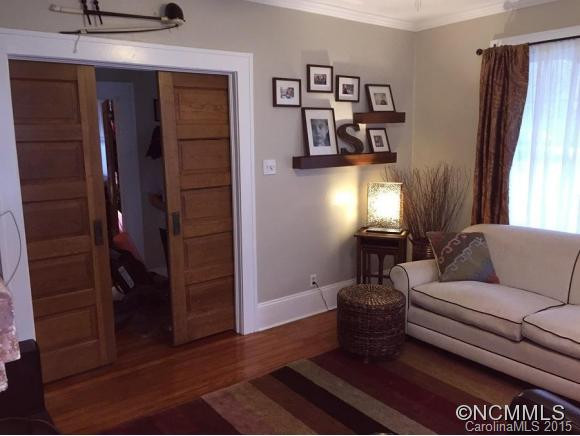 126 Courtland - Photo 3