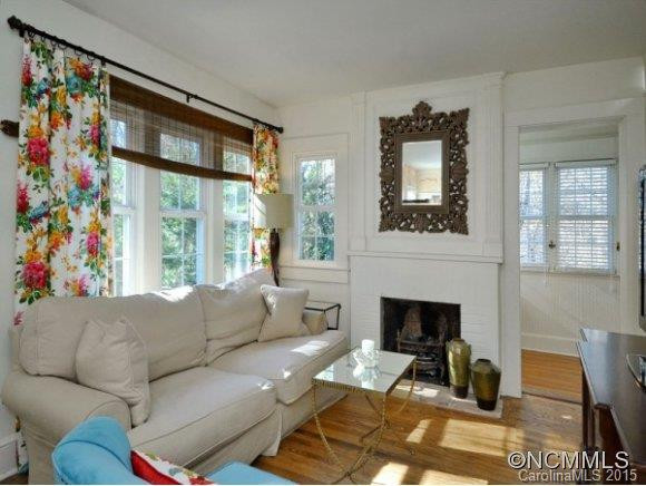 327 SYCAMORE DRIVE - Photo 5