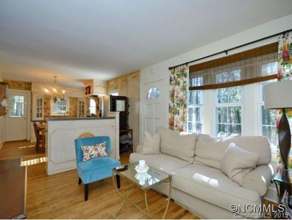 327 SYCAMORE DRIVE - Photo 6