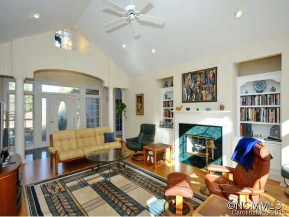 207 TEABERRY LANE - Photo 2