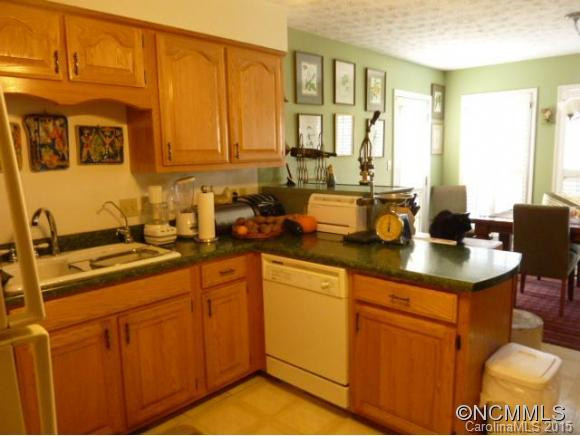 68 Hill St - Photo 3