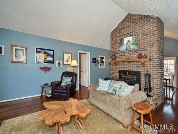 6 MOSS LANE - Photo 3