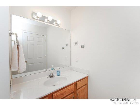 305 Waters Edge Drive - Photo 17
