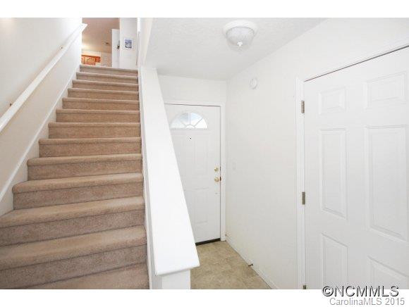 305 Waters Edge Drive - Photo 3