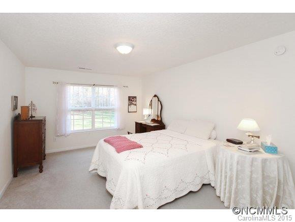 305 Waters Edge Drive - Photo 10