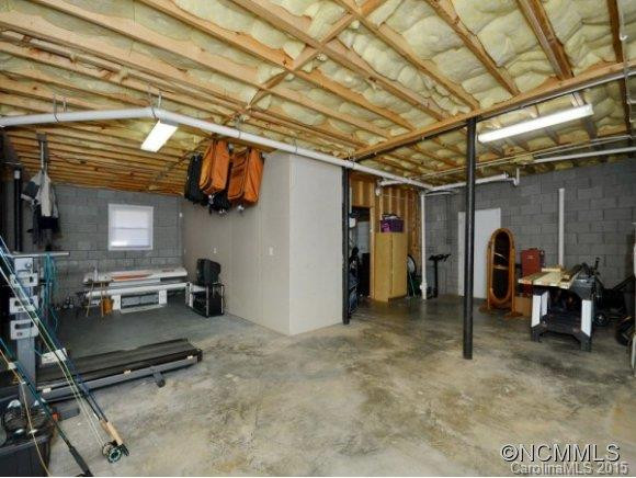 101 HUNTINGTON DR - Photo 14