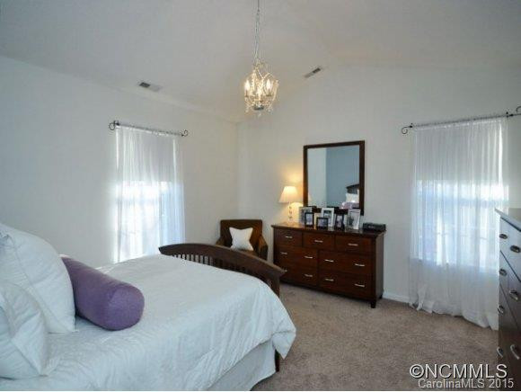 101 HUNTINGTON DR - Photo 8