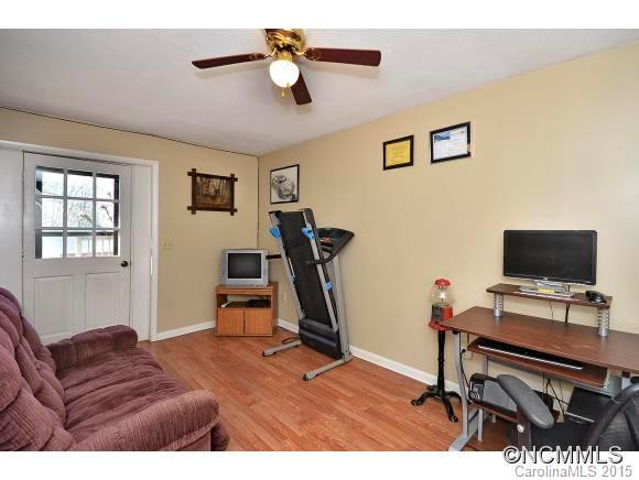63 Oak Street - Photo 17