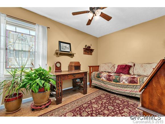171 Poplar Dr - Photo 14