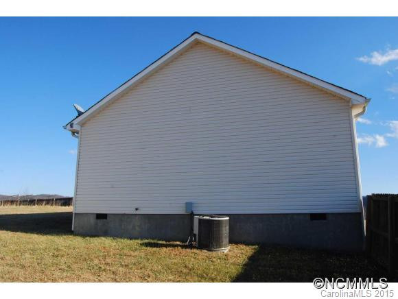 112 Ridge Field Dr - Photo 4