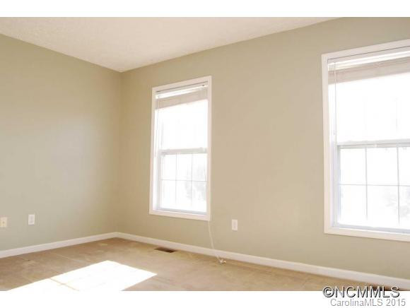 112 Ridge Field Dr - Photo 7