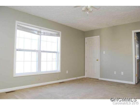 112 Ridge Field Dr - Photo 10